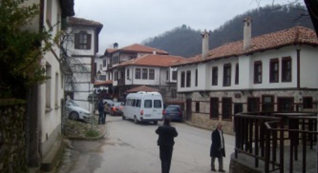 Светилници отпреди Христа грейнаха в Златоград