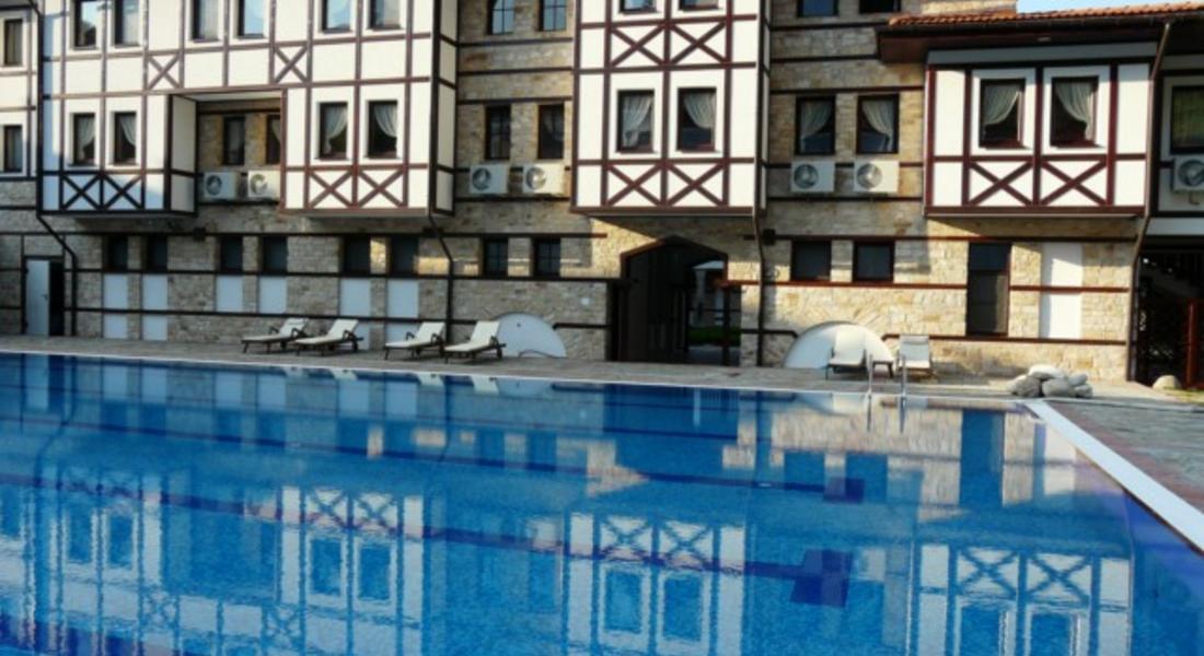 Пиян гост на хотел чупи и буйства в Девин