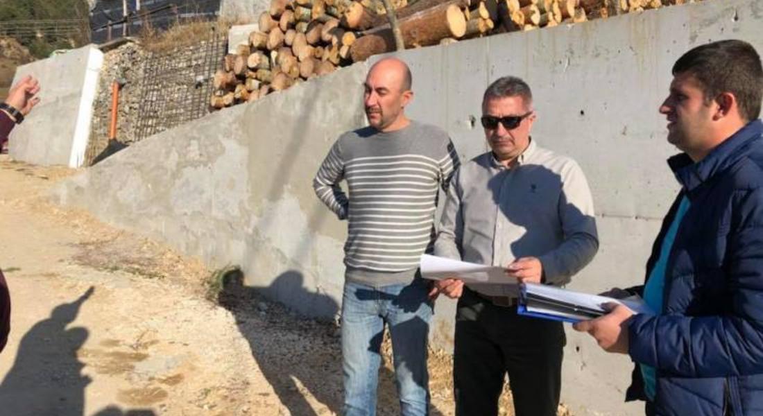 Кметът Красимир Даскалов инспектира обекти в община Девин