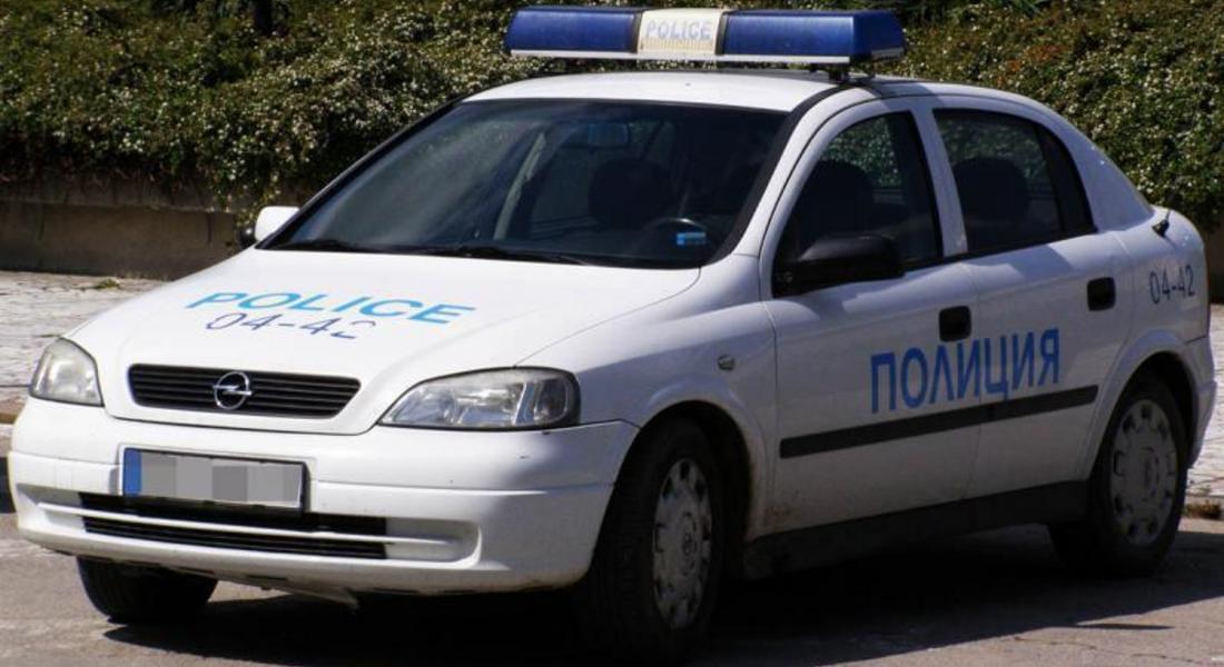 Маслото на лека кола изтече на паркинг в Смолян 