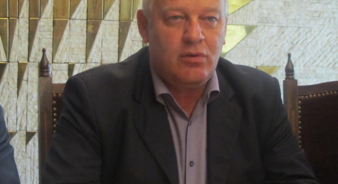  Образователната система не подготвя кадри за бизнеса, според кметът на Смолян