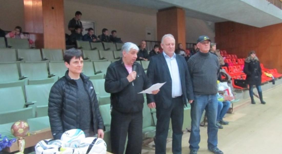 Мелемов награди победителките в осмомартенския  турнир за „ Купата на кмета” 