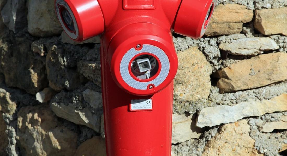От пожарната напимнят: Не паркирайте в близост до пожарни хидранти 