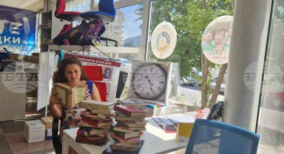 Инициатива „Дари словото с дом“ в Смолян спасява бездомни книги
