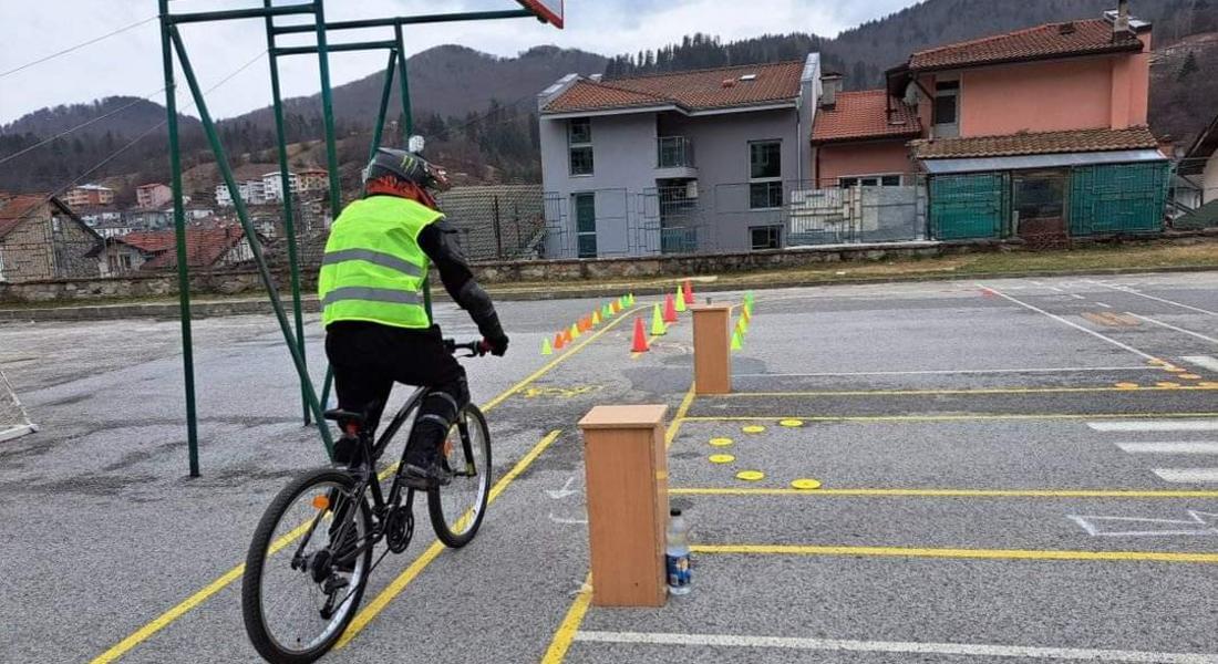 Общински кръг от националното състезание по безопасност на движението по пътищата се проведе в Смолян 