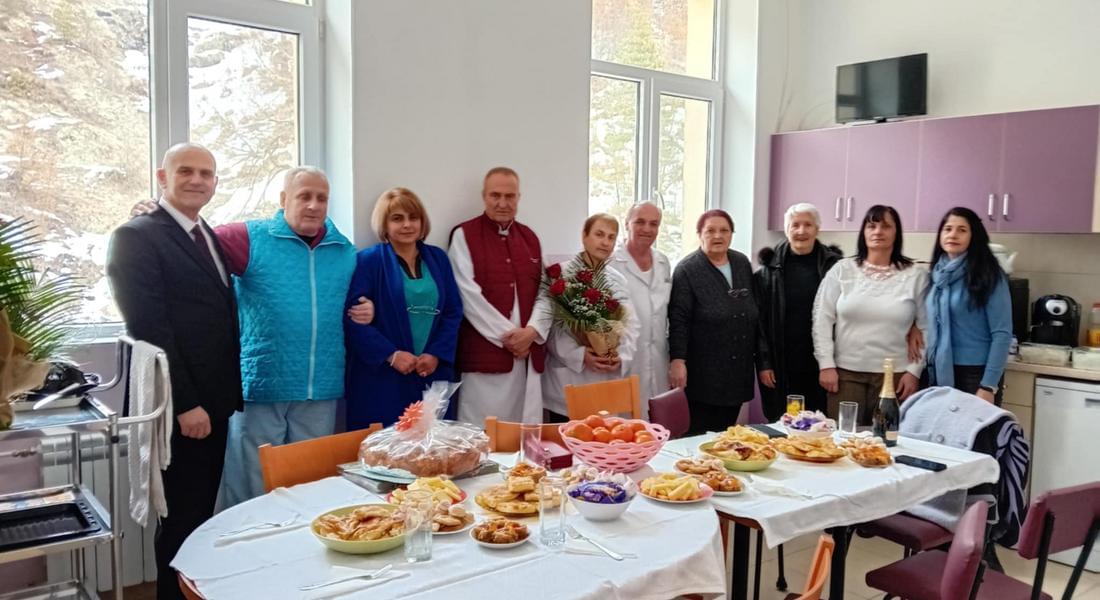 В Мадан традиционно отбелязаха Бабинден