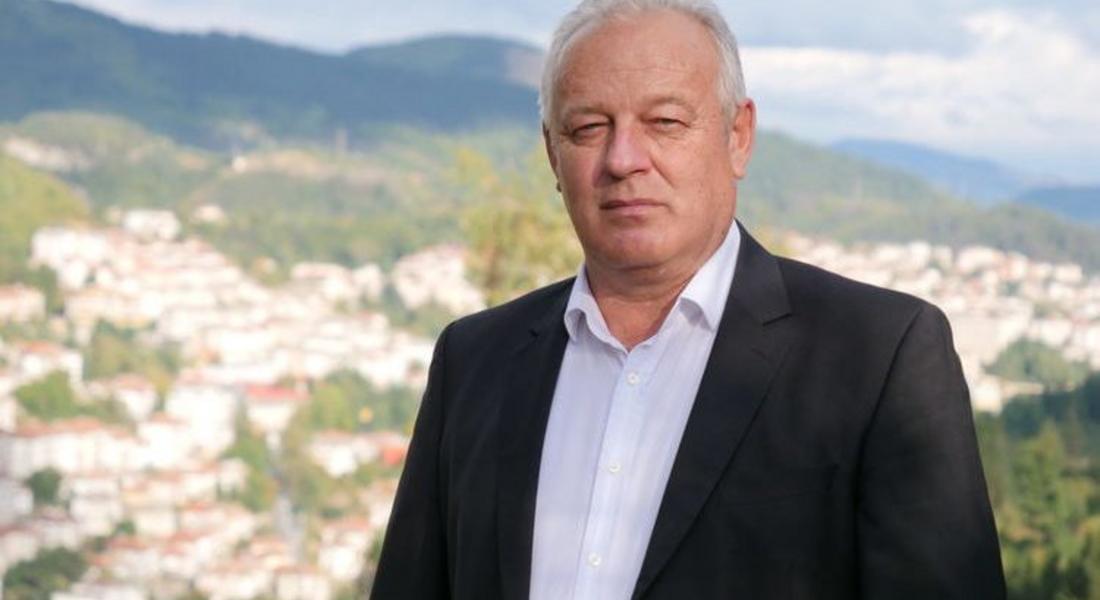 Ръководството и отборът на „Родопа“ с поздрав към своя президент