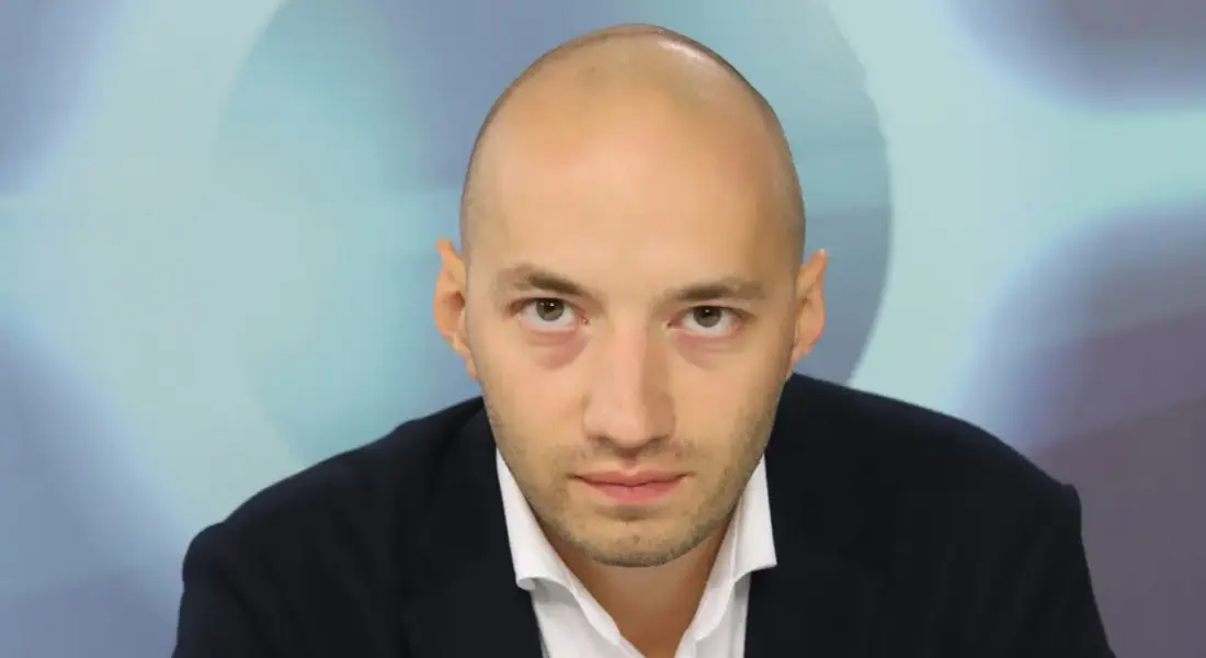Димитър Ганев: Най-вероятният изход от политическата криза са промени в кабинета, а не предсрочни избори