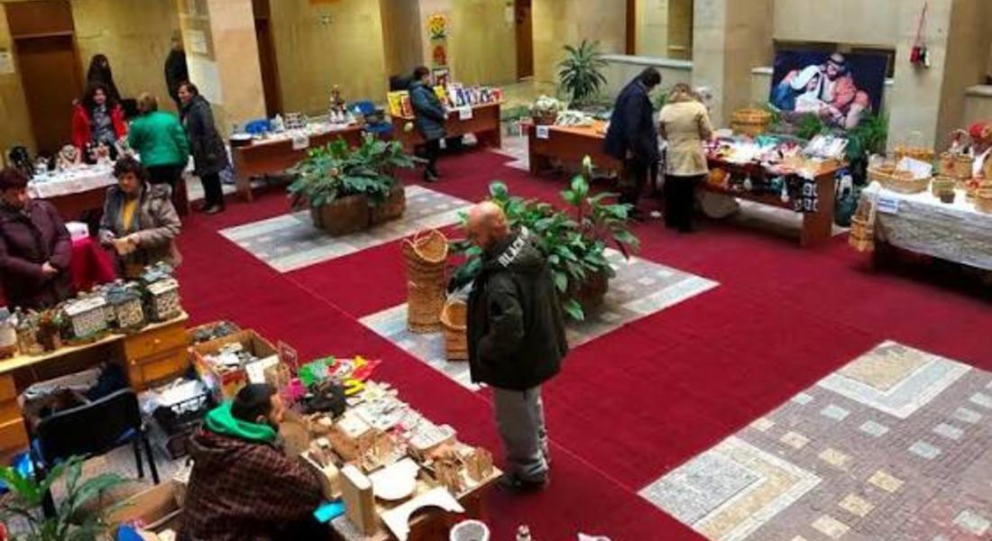 От 10 до 14 ноември е срокът за заявяване на участие в Коледен базар 2025