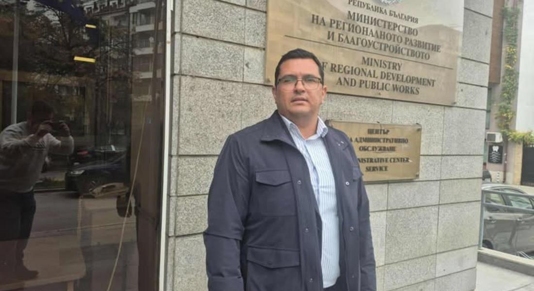 Кметът на Девин Здравко Иванов подписа споразумение с МРРБ за рехабилитацията на водопровода в село Брезе