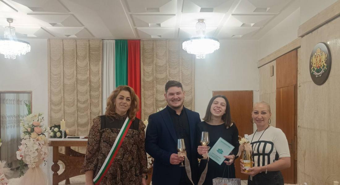 100 сватби в обновената Ритуална зала на Община Смолян от началото на годината