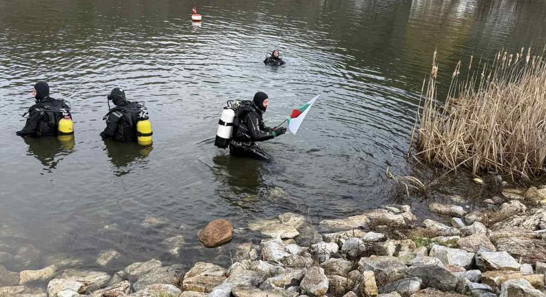 Пожарната в Смолян е домакин на зимен водолазен тренировъчен лагер