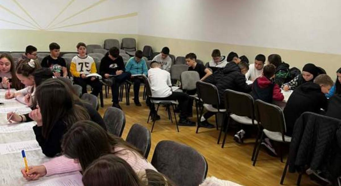 Ученици се обучават по Националните превантивни програми  „Кодово име: Живот“ и „От връстници за връстници“ 