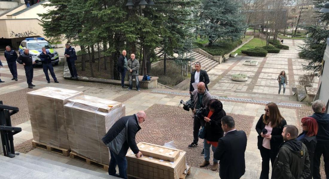  Бюлетините за 22 МИР – Смолянски за предсрочните парламентарни избори на 19 април бяха доставени днес