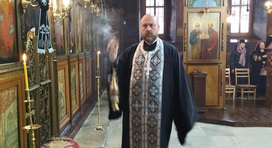 Велики вторник – Последование на Жениха се отслужи за последен път тази година в храм „Св. вмчца Неделя” в Райково