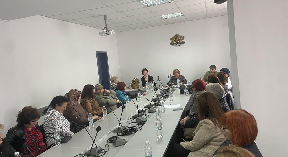Ваксините действат на всички поколения