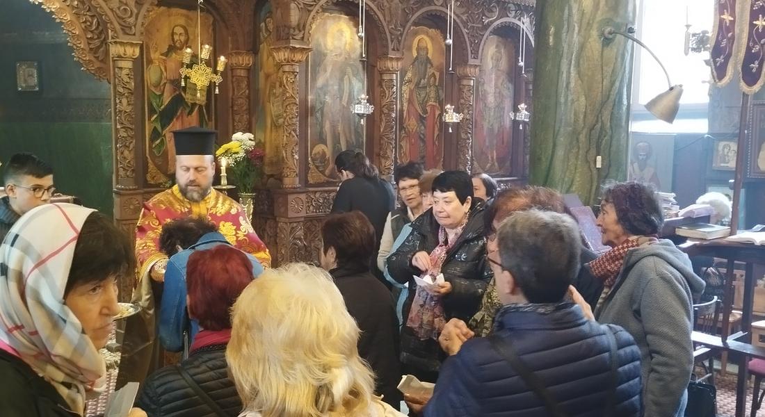 Пренасяне мощите на св. Николай Мирликийски Чудотворец чества едноименният храм в смолянския квартал Устово