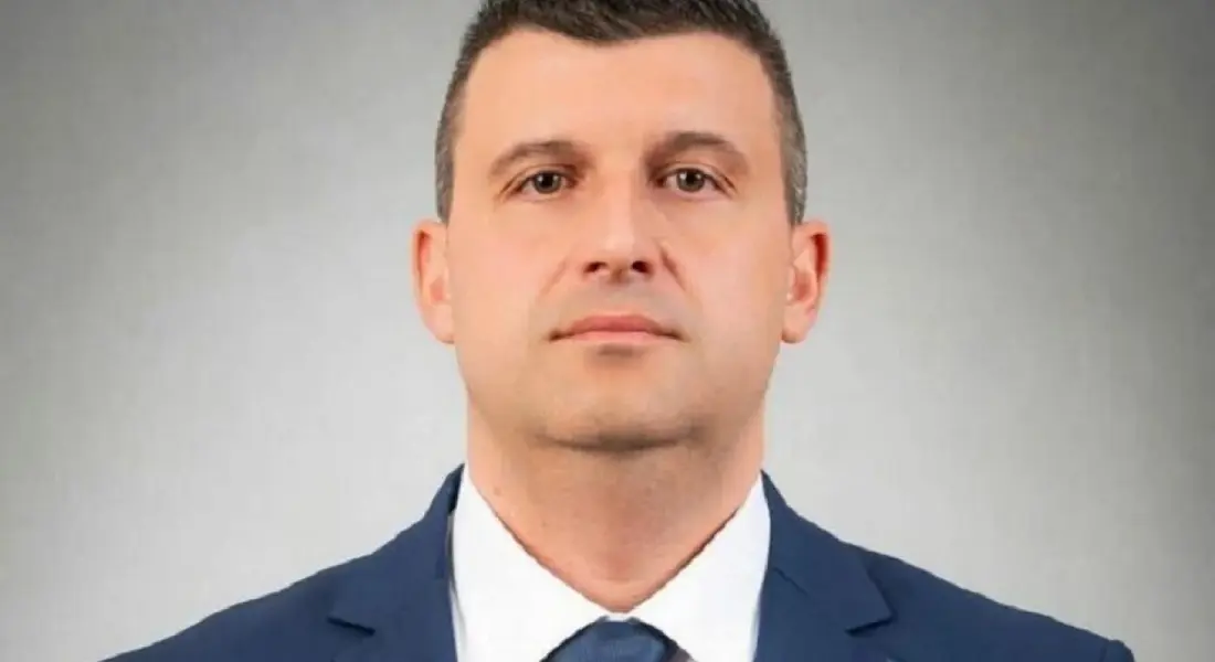 Владимир Сертов поема поста на заместник-областен управител в Смолян