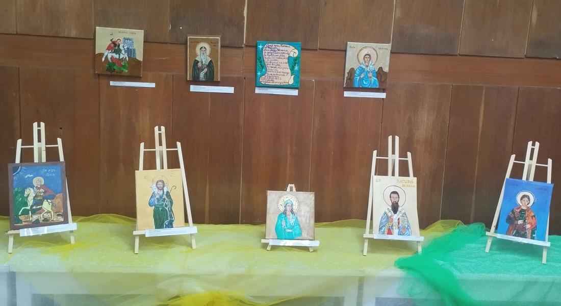 Деца от „Чисти сърца”в Чепеларе нарисуваха икони в подкрепа на млад автор