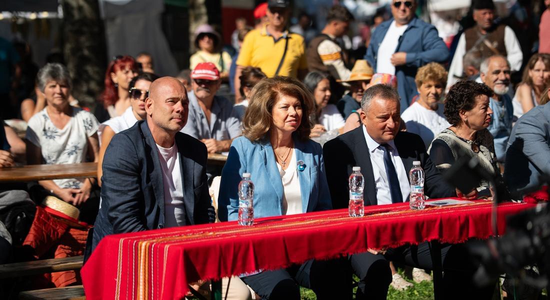 Рекордно гайдарско надсвирване в Гела: над 70 гайдари, американец с каба гайда и оспорвана битка за приза „Дафо Трендафилов“