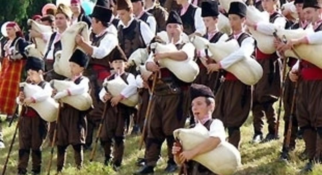 При огромен интерес започна 9-тото гайдарско надсвирване в Гела