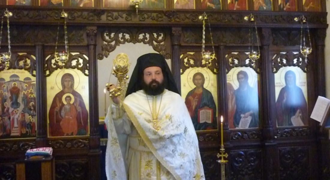 Архимандрит Висарион служи в параклиса „Покров Богородичен“ в Смолян 