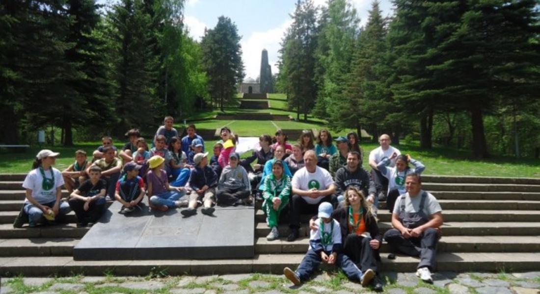 Кметът Николай Мелемов се присъедини към почистването на  „Родопската Шипка” 