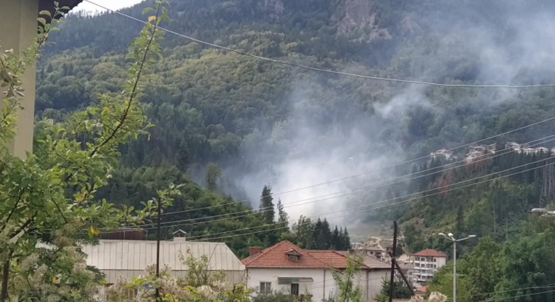 Пожар в ромската махала в Смолян