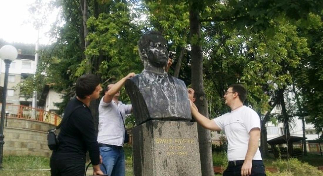  Млади социалисти лъскатпаметници в Смолян, с богата програма честват 9 септември