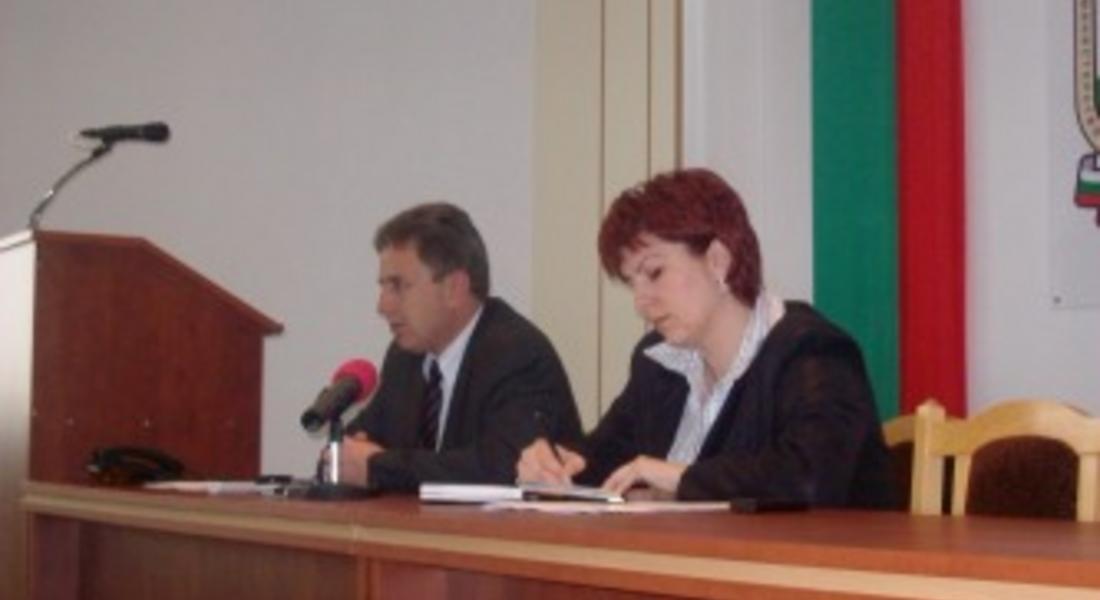 622 жалби и молби на граждани са  разгледали полицаите през 2009г.