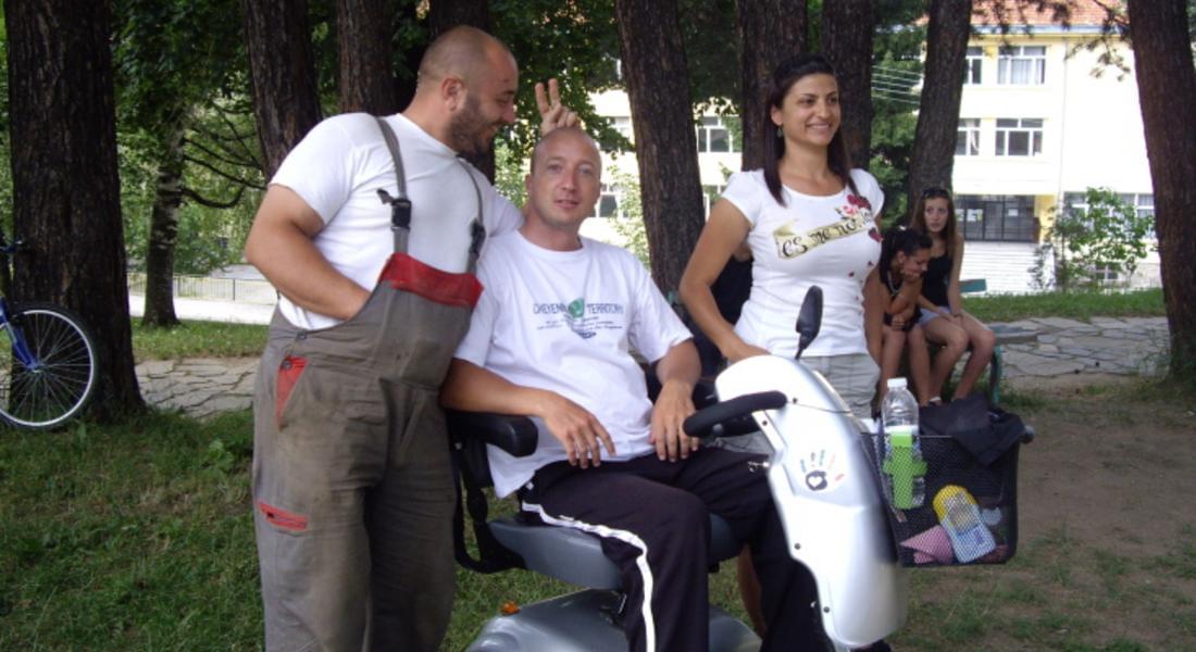 Продължава набирането на средства в помощ на болен мъж от Чепеларе