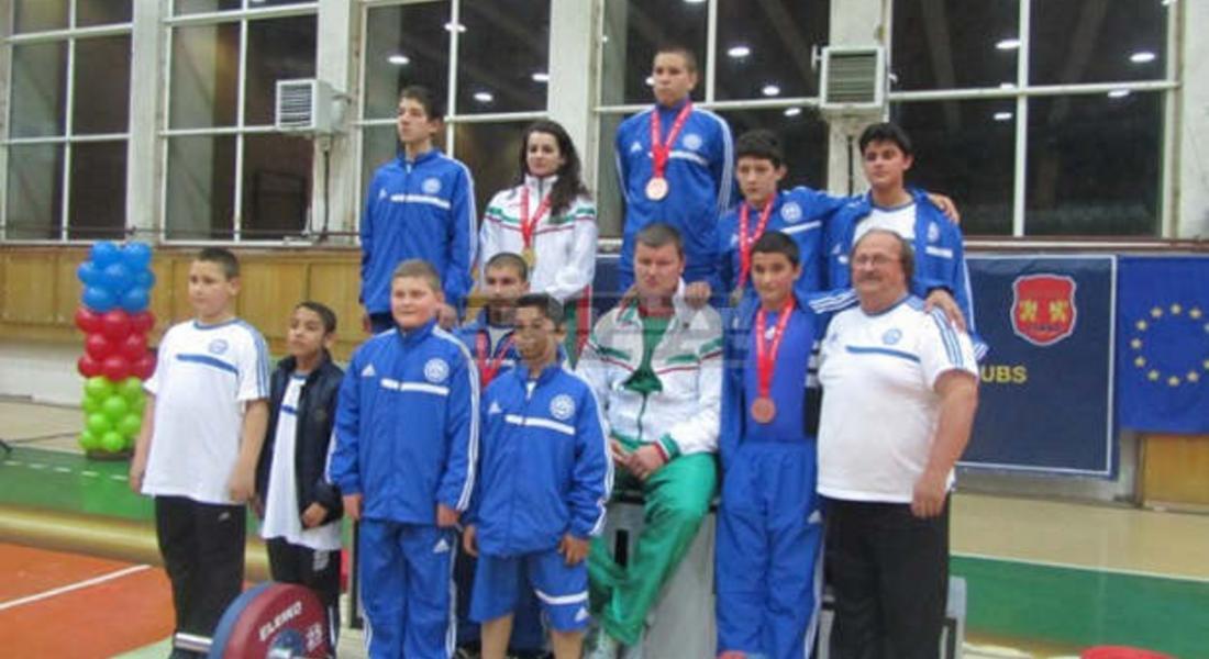 Спортната зала на Смолян да носи името на Величко Чолаков, предлага кметът