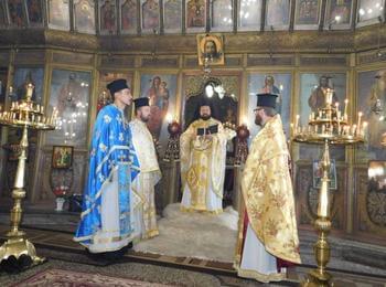 В с. Момчиловци архимандрит Висарион призова Бог да закриля всички от бедствия и пожари