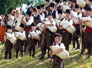 100 гайди ще се надсвирват в село Гела