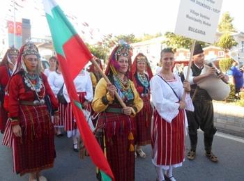 Самодейците от Върбина превзеха и сцената в Хавса,Турция