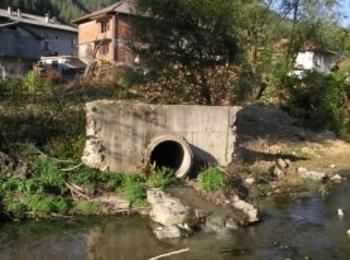 Воден режим мъчи неделинци