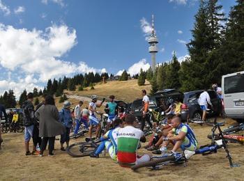 С най-много медали от международното байк състезание – Balkan Bike Cup 2013 си тръгнаха гърците