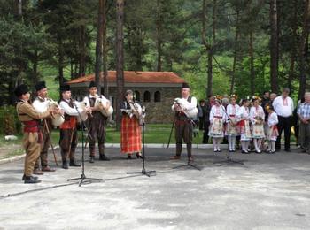 Гайдари от Смолян с "Гранд При" от фолклорен събор