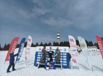 Състезателите на СК „Сноуборд Общество“ Смолян с 10 медала в ски и сноуборд 