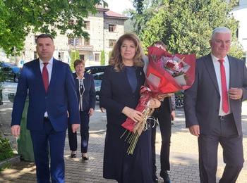 Областният управител Захари Сираков беше гост на тържествата за 24 май в Чепеларе