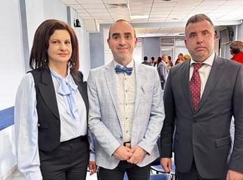 Областният управител Захари Сираков поздрави д-р Димитър Печилков за титулуването му с ОНС „Доктор“