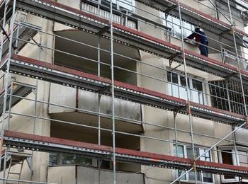 Отпускат 4,8 млрд. лева по програмата за саниране