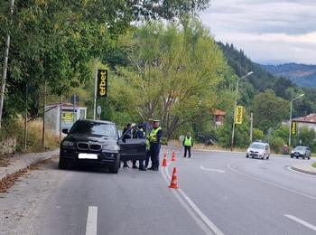 Специализирана операция по метода на широкообхватен контрол се проведе в Смолян