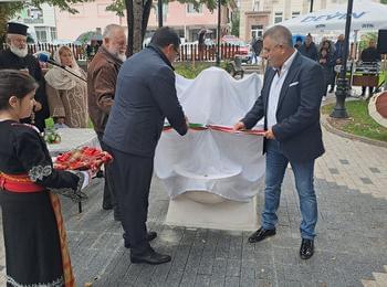 Девин откри нова каменна чешма – символ на памет и благодарност