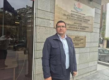 Кметът на Девин Здравко Иванов подписа споразумение с МРРБ за рехабилитацията на водопровода в село Брезе