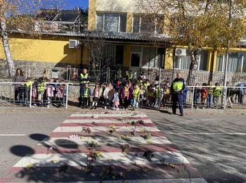На територията на област Смолян Пътна полиция отбеляза Деня за възпоменание на жертвите на пътя
