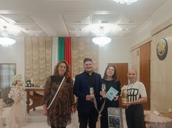 100 сватби в обновената Ритуална зала на Община Смолян от началото на годината