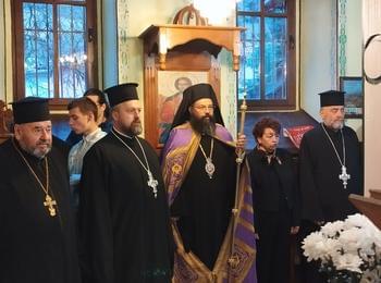 Малко повечерие с Богородичен акатист, ІV статия  бе отслужено в храм „Успение Богородично”в село Писаница