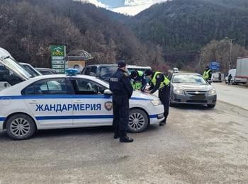 Продължават полицейските действия за предотвратяване на престъпления, свързани с политическите права на гражданите