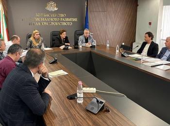 Зам.-министър Дора Янкова: Подмяната или ремонтът на асансьорите ще бъдат включени във втората национална програма за енергийна ефективност